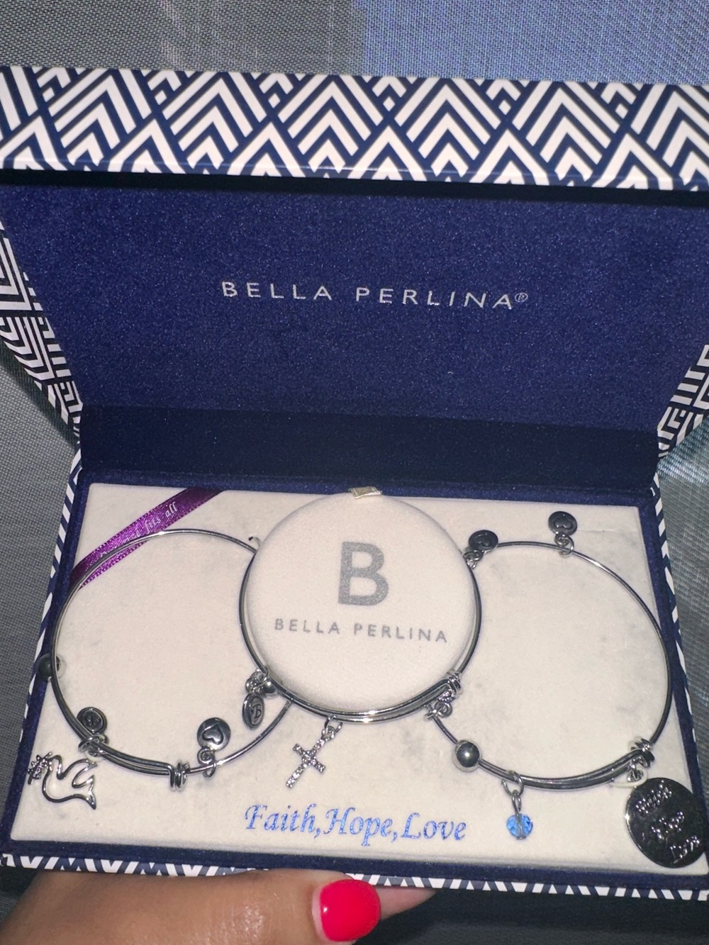 Bella Perlina Silver Tone Faith, Hope, Love Charm Bangle Bracelet Set